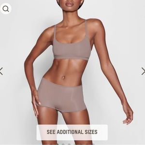SKIMS Fits Everybody Scoop Bralette